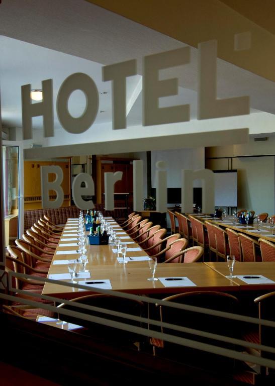 Hotel Berlin - Greenline Hotel ซอสเซน ภายนอก รูปภาพ
