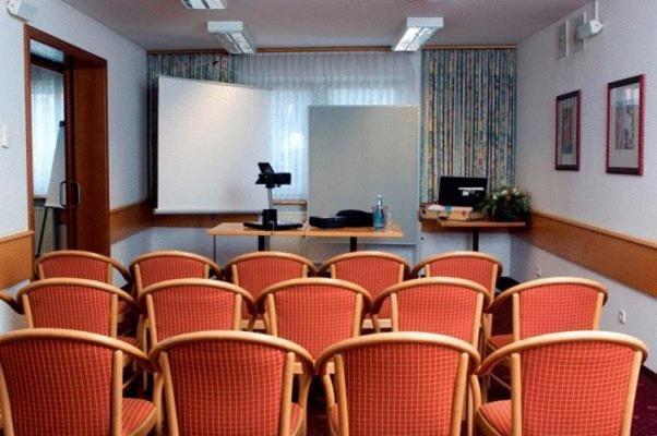 Hotel Berlin - Greenline Hotel ซอสเซน ภายนอก รูปภาพ